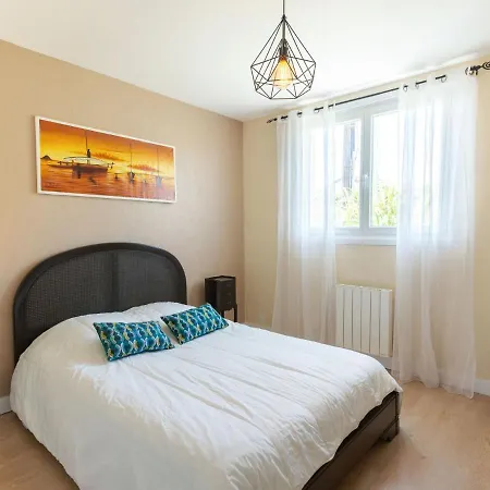 Holiday Maisonfort